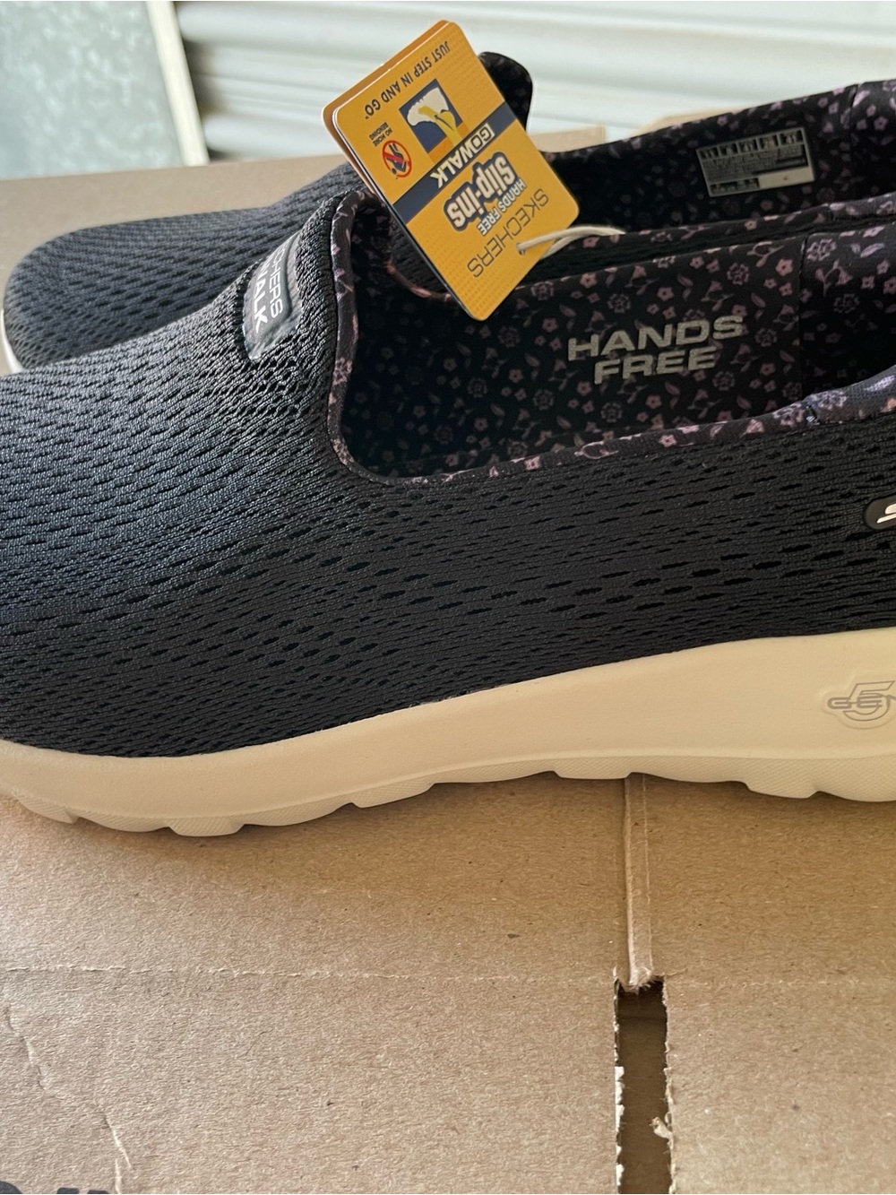Skechers Slip-Ins Go Walk Womens Shoes Size 11 Black Floral Hands Free Walking